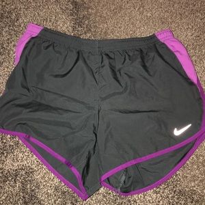 Nike running shorts sz S
